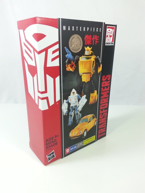 Hasbro Edition Masterpiece Bumblebee And Spike Video Review And Gallery 06 (6 of 51)